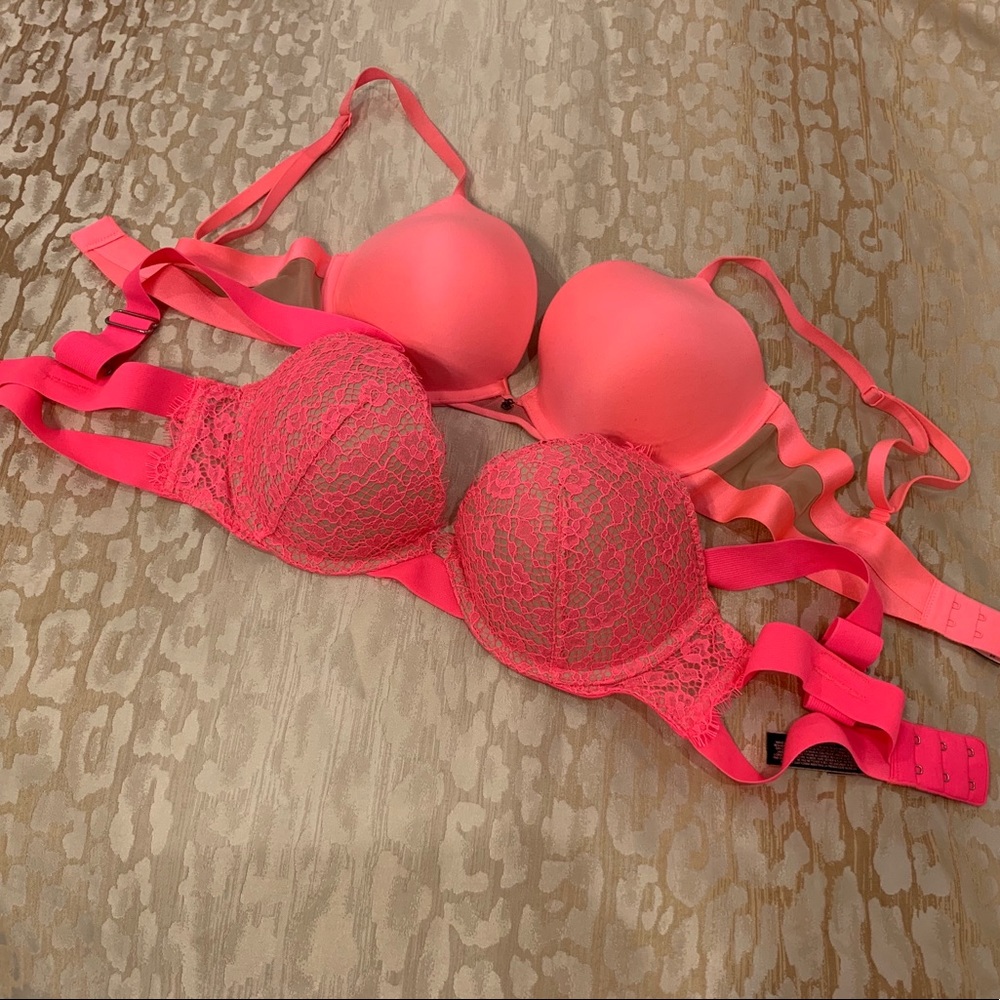 Like New Victoria’s Secret 34C Pink Push-up Bras